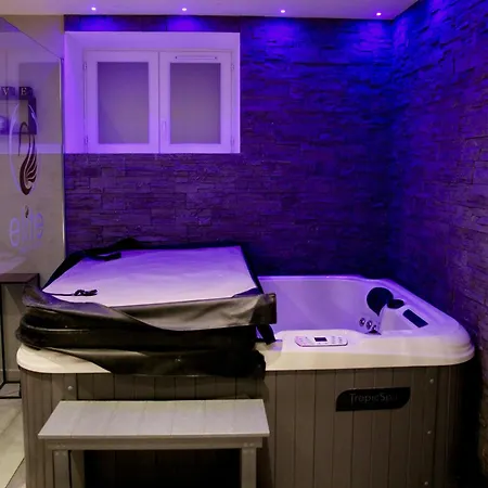 Elite Luxury Moments