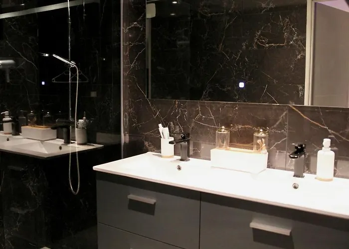 Elite Luxury Moments *